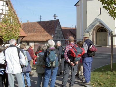 Vor der Kirche St. Konrad