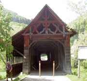Historische Holzbrücke in Beuron
